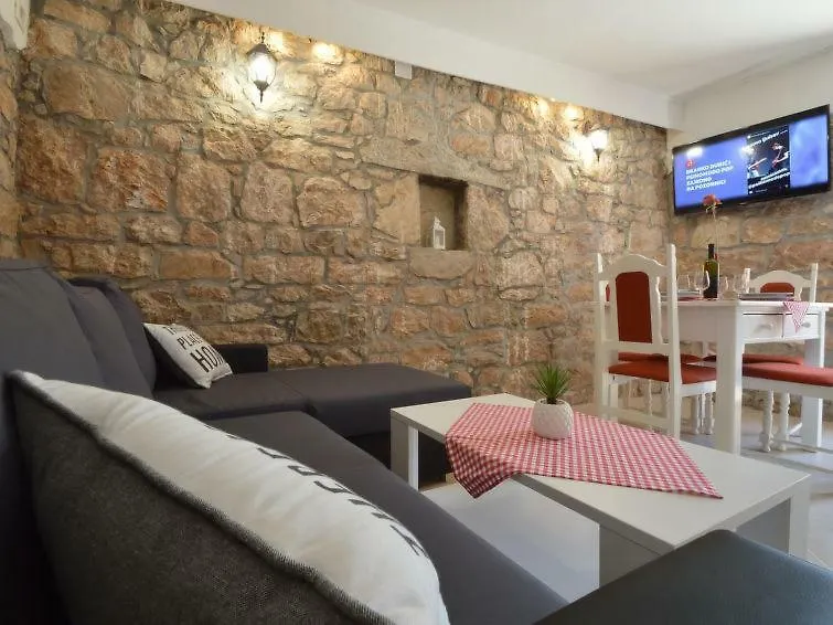 Nivi Apartment Slivnica